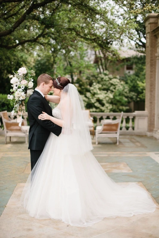 A Vintage Wedding for Sara and Josh