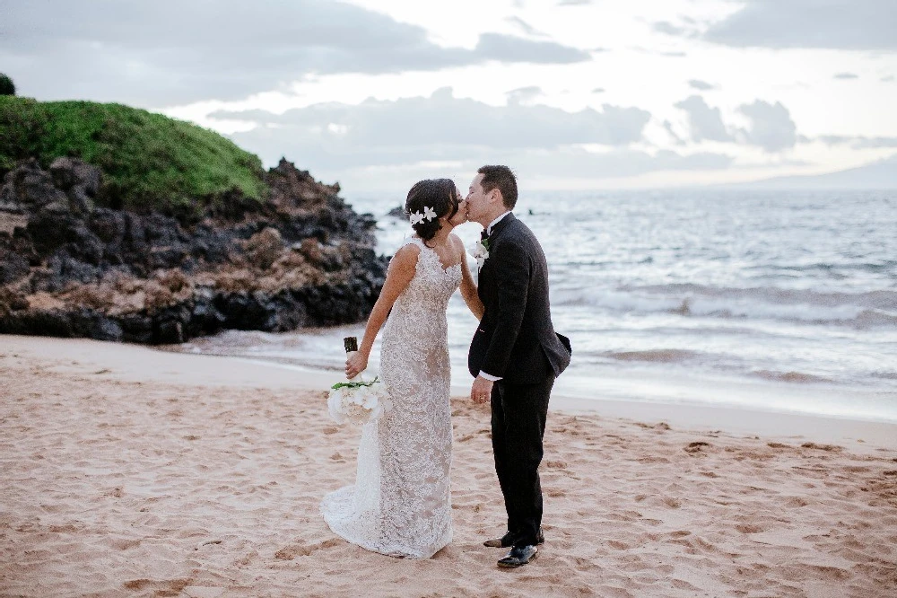 A Beach Wedding for Melanie and Tim