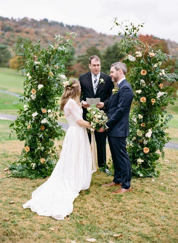 A Rustic Wedding for Lindsey and Will