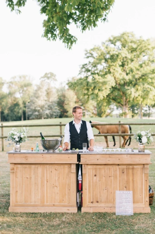 An Outdoor Wedding for Olga and Keith