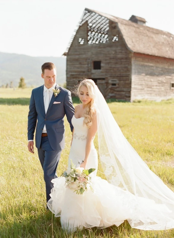 A Rustic Wedding for Loreley and Dj