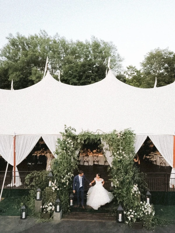 A Classic Wedding for Clare and Riley