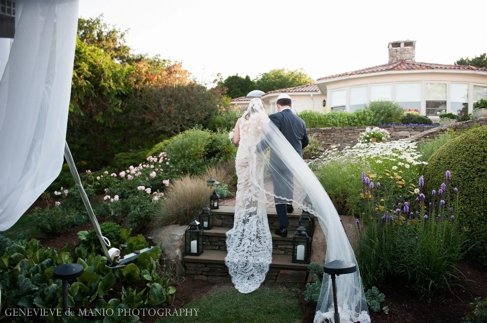 A Wedding for Suzanne and Evan