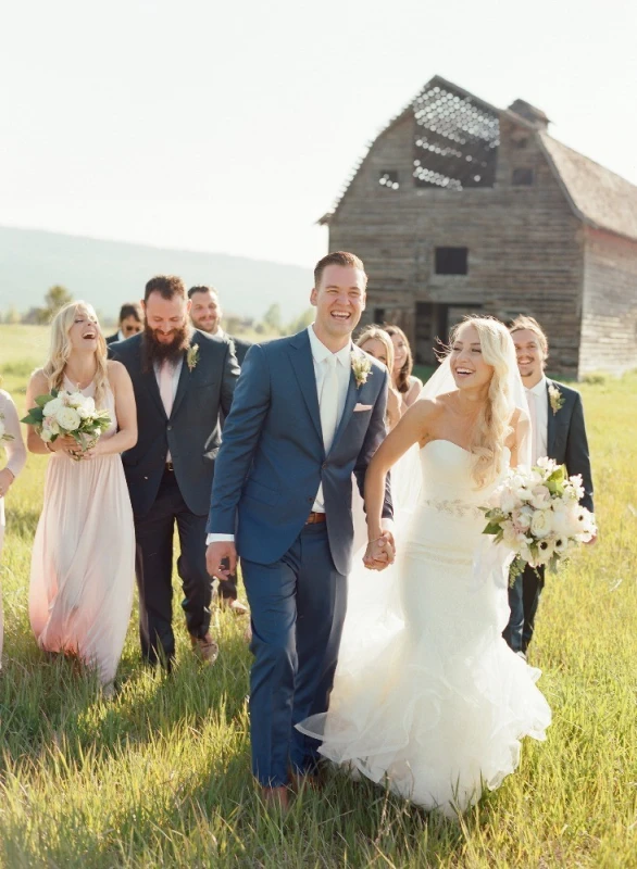 A Rustic Wedding for Loreley and Dj