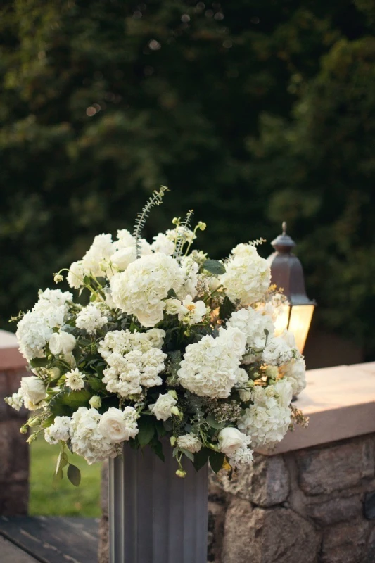 A Wedding for Elizabeth and Tom