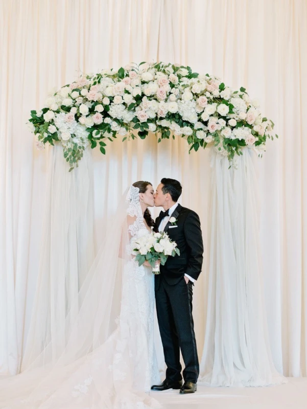 A Classic Wedding for Olivia and Christopher