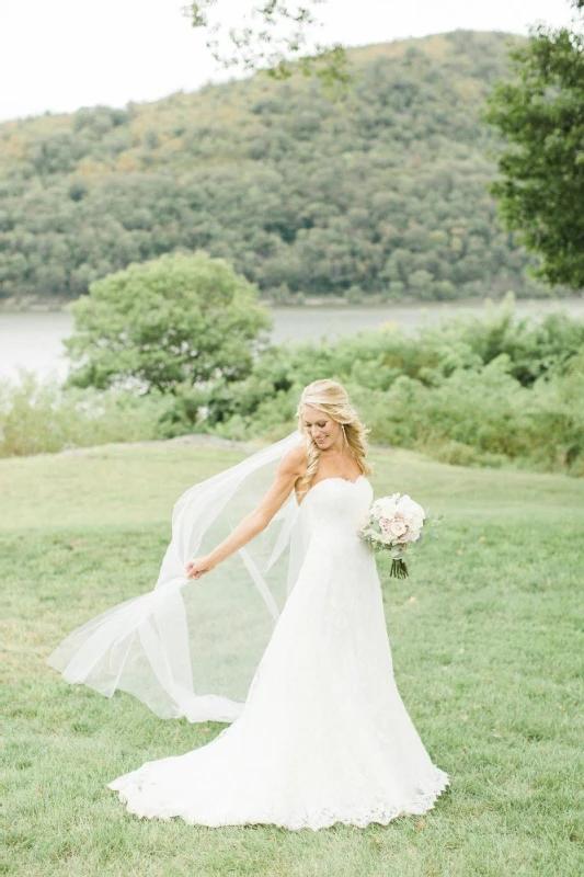 A Rustic Wedding for Amanda and Dallas