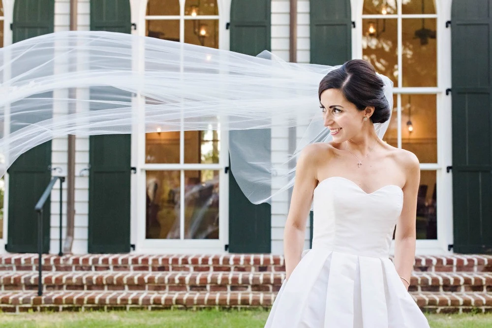 A Classic Wedding for Courtney and Brooks