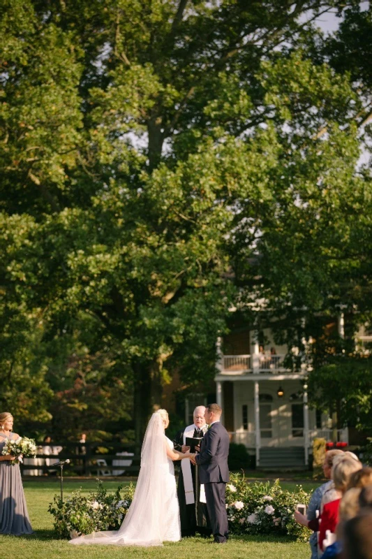 A Classic Wedding for Lesley and Bryan