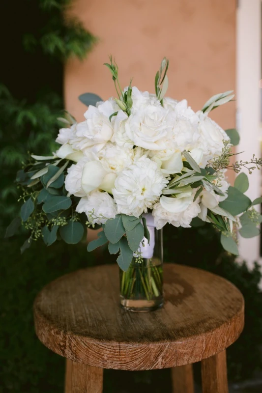 A Classic Wedding for Mami and Neil