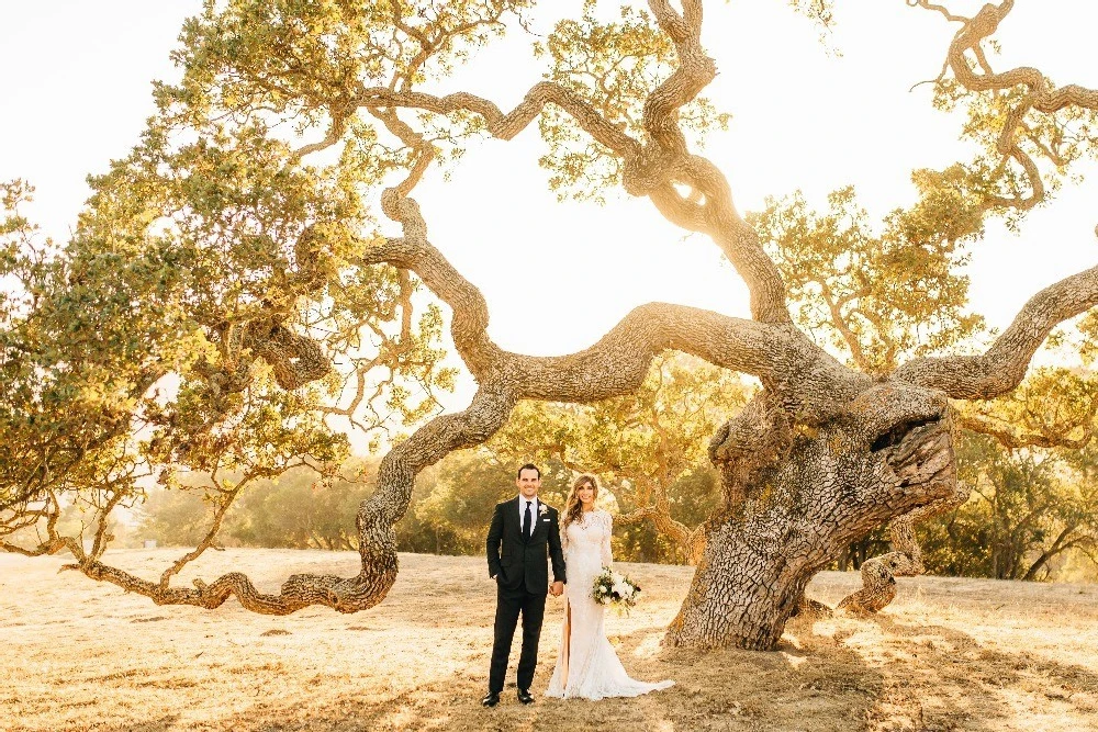 An Outdoor Wedding for Nicole and Danny