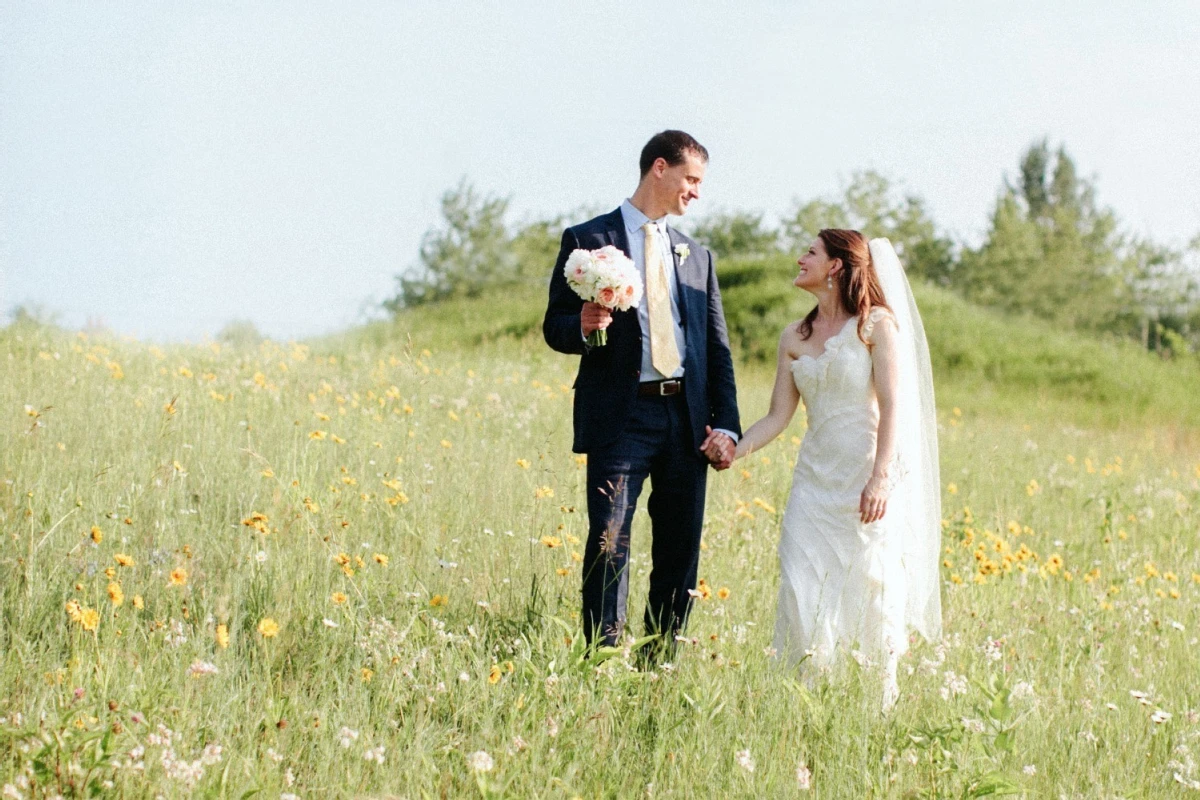 A Wedding for Jillian and Henry