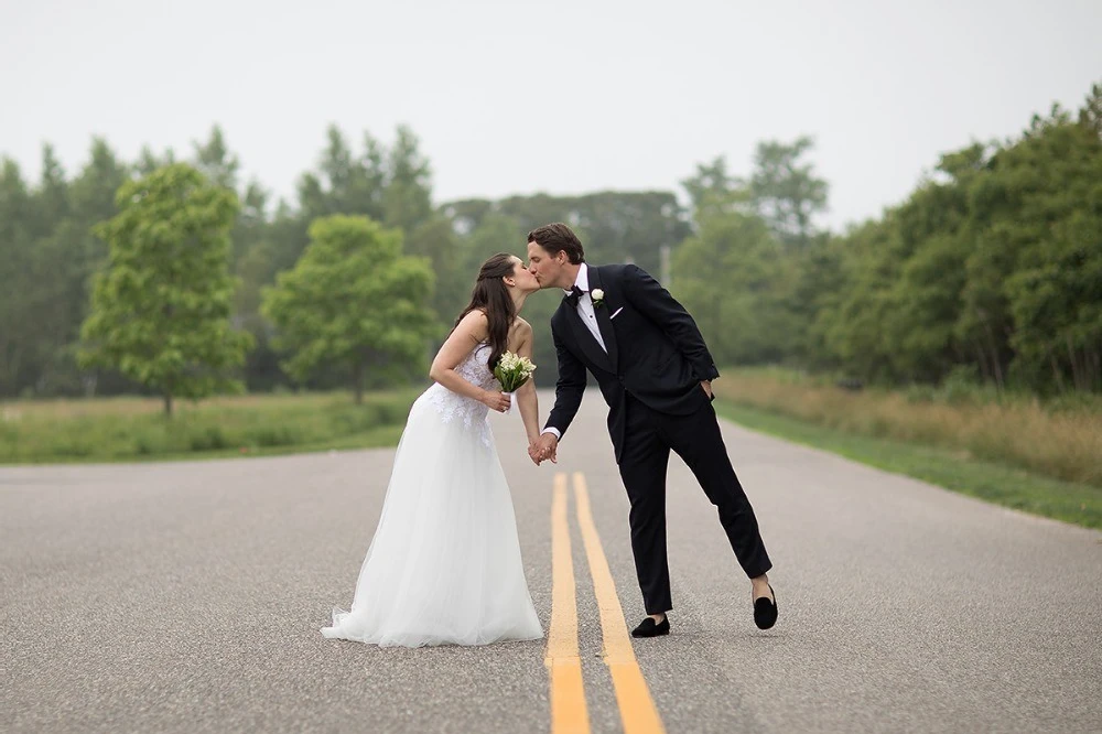 A Classic Wedding for Jackie and Casey