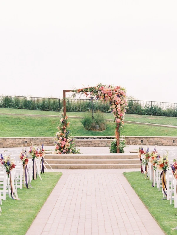 A Classic Wedding for Maggie and Johnny