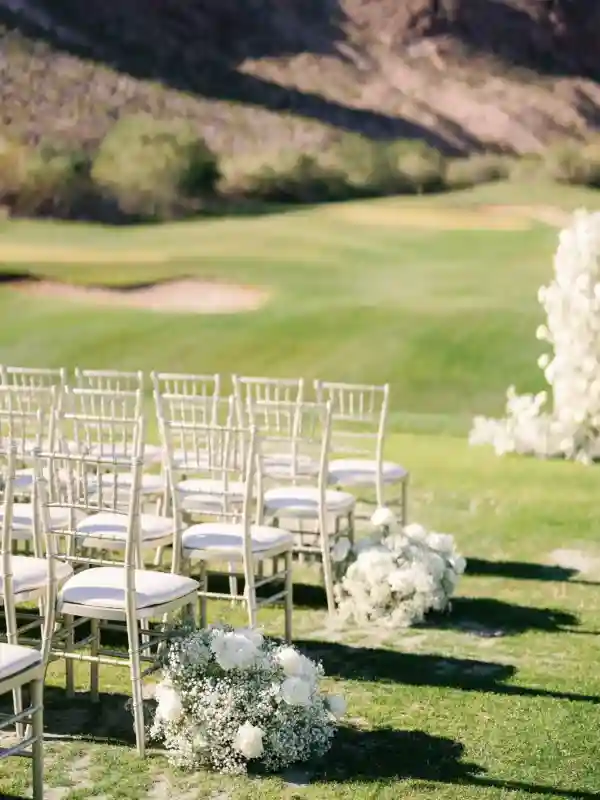 A Classic Wedding for Abigail and Derrick