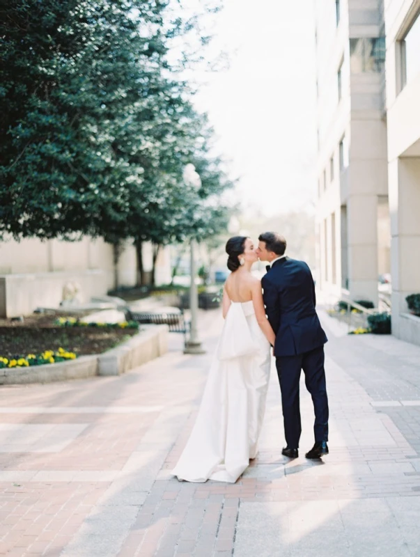 A Classic Wedding for Vanessa and Michael