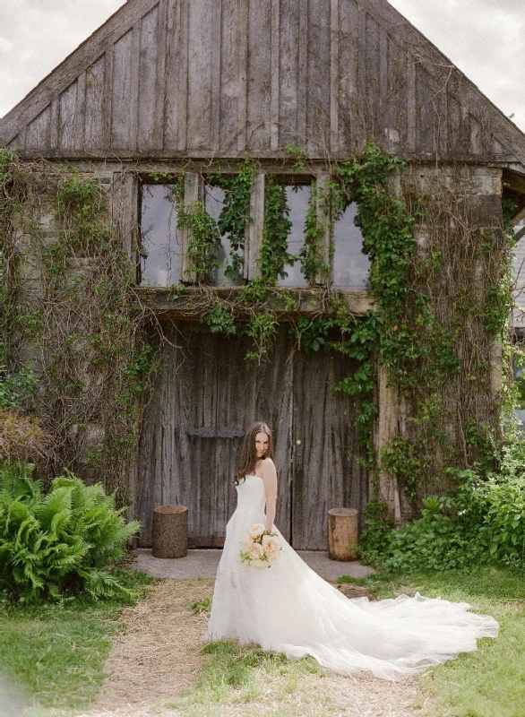 A Rustic Wedding for Samantha and Zachary