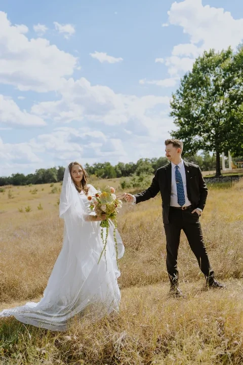 An Airy Wedding for Aili and Skyler