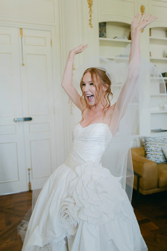 A Wedding That Gave Pale Provence a Pop of Plum