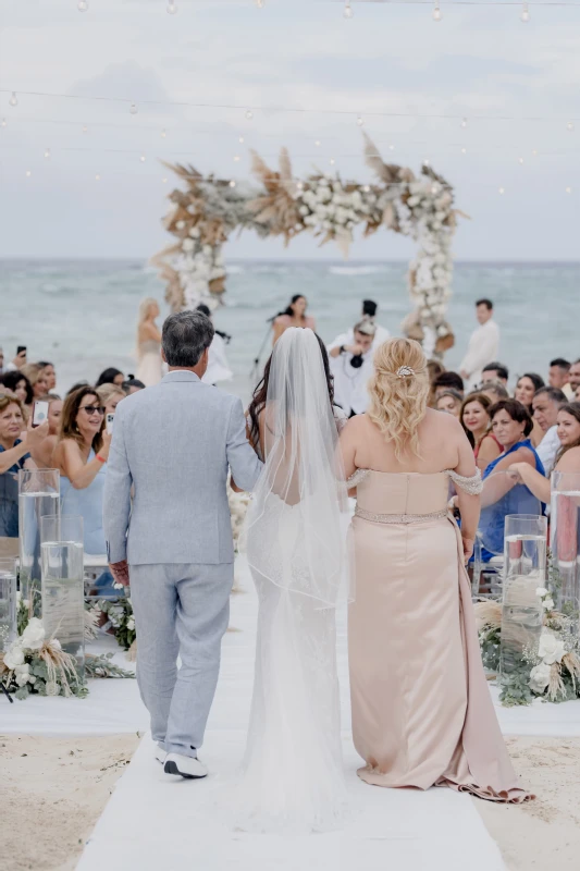 A Beach Wedding for Alena and Niko