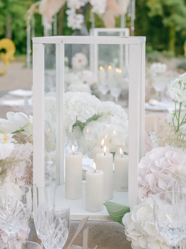 A Glam Wedding for Alexandra and Bradley