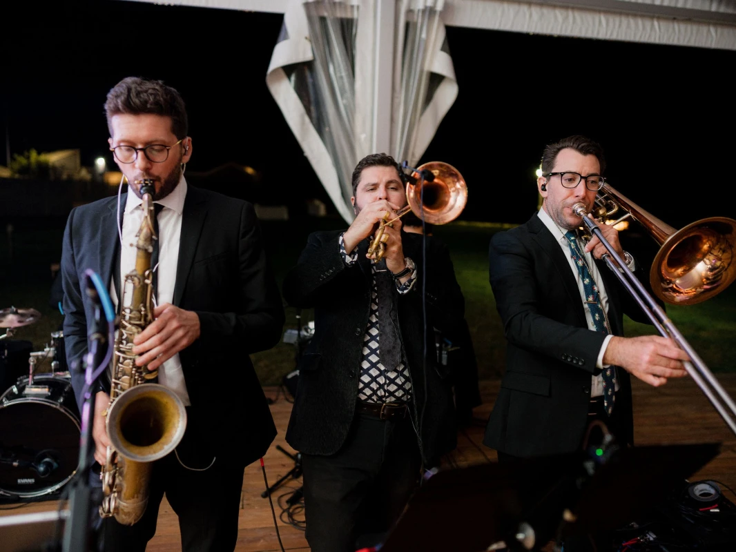 A Forest Wedding for Alexandra and Richard