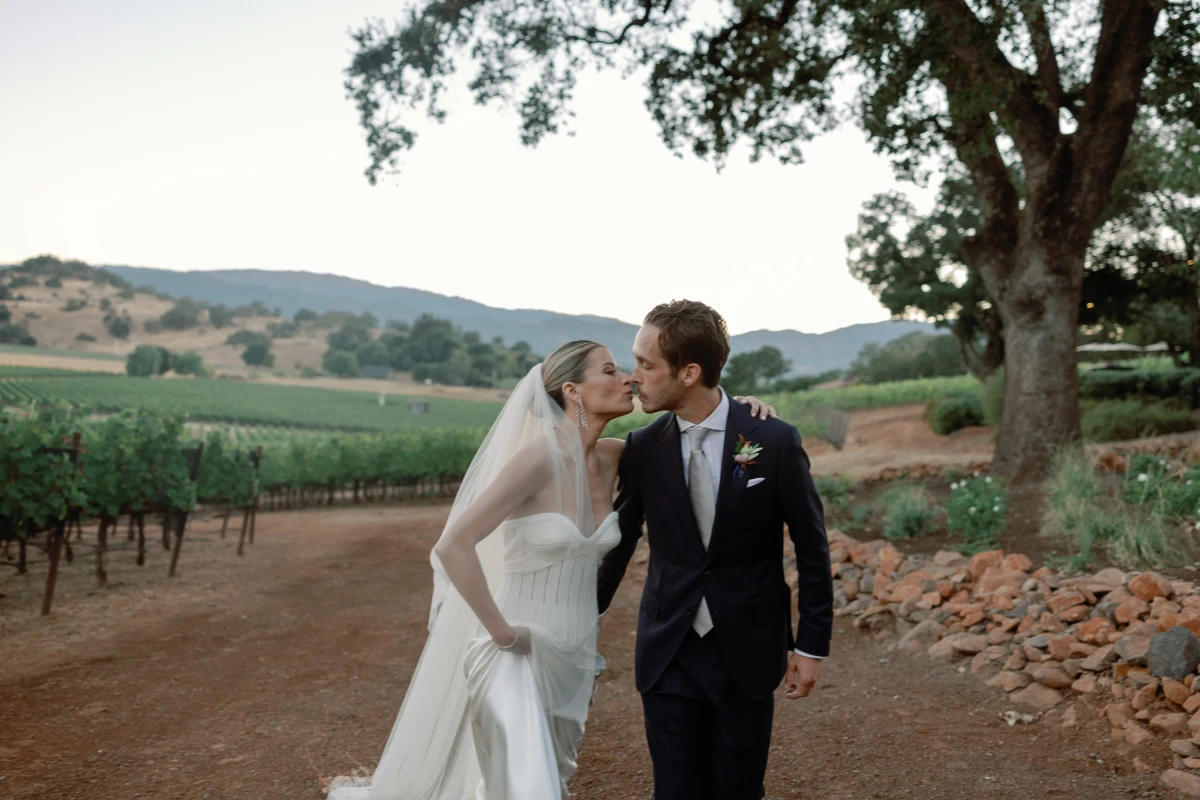 An Outdoor Wedding for Alexandra  and Thomas