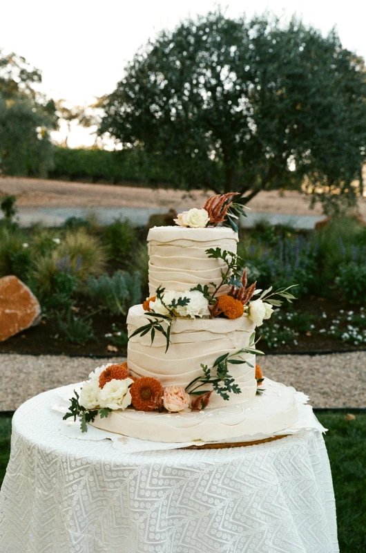 An Outdoor Wedding for Alexandra  and Thomas