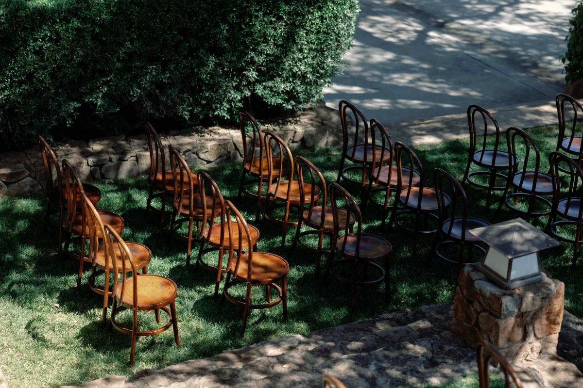 An Outdoor Wedding for Alexandra  and Thomas