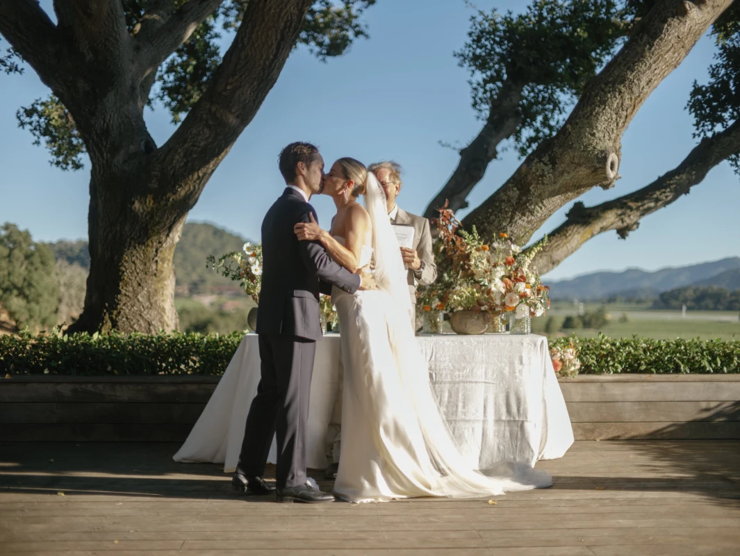 An Outdoor Wedding for Alexandra  and Thomas