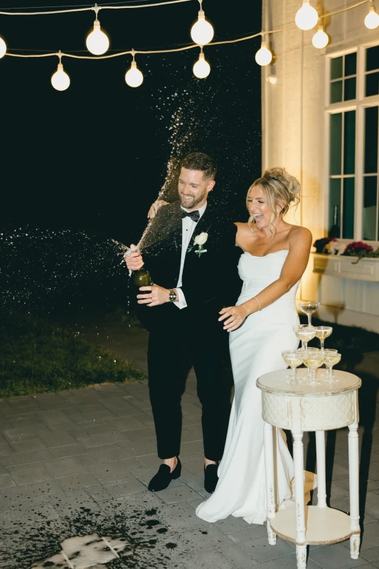 A Classic Wedding for Alexis and Connor