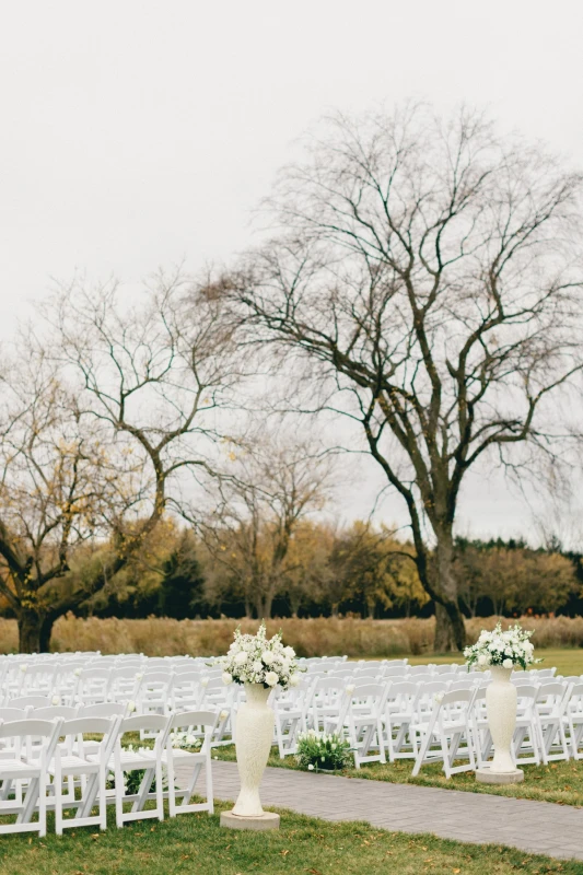 A Classic Wedding for Alexis and Connor