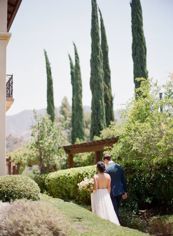 An Outdoor Wedding for Alicia and Taylor