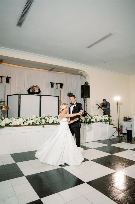 A Classic Wedding for Alina and Chris