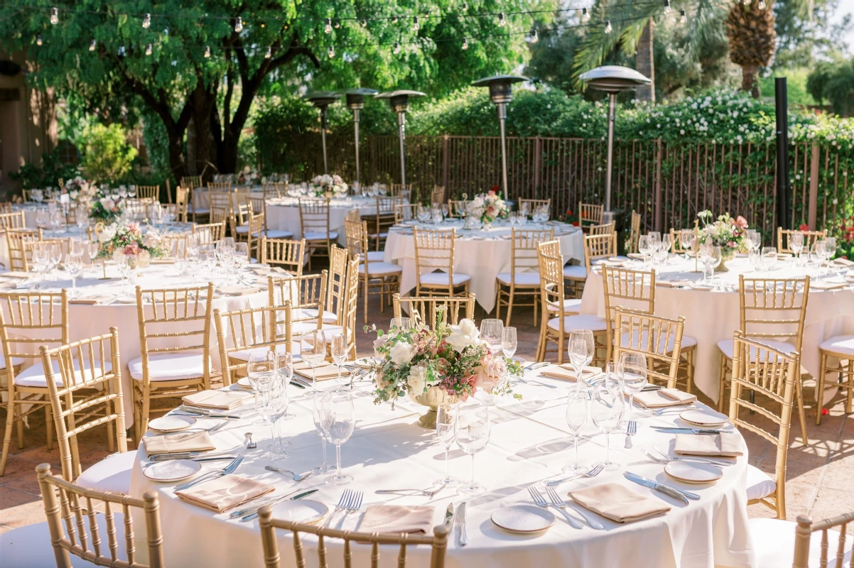 An Outdoor Wedding for Alison and Ken