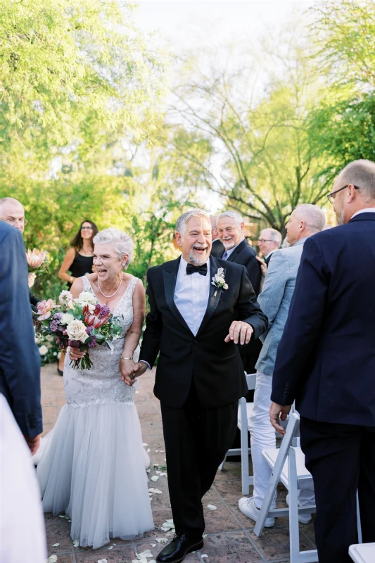 An Outdoor Wedding for Alison and Ken