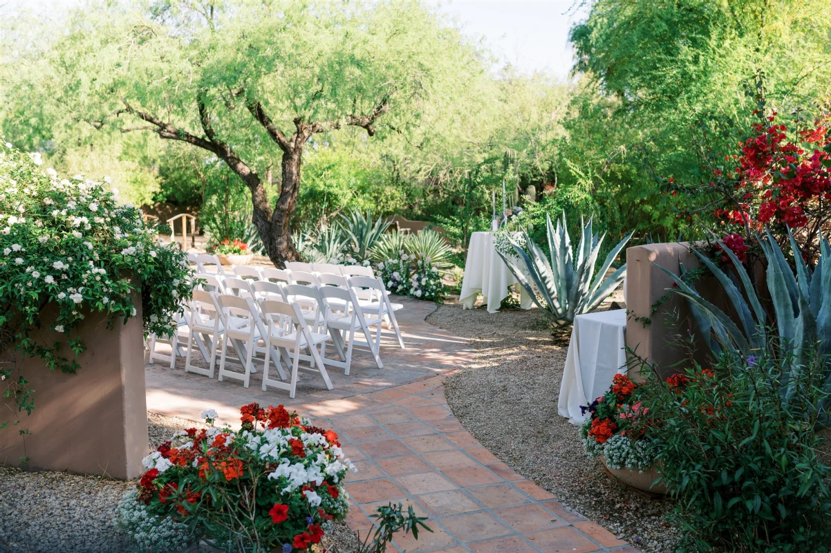 An Outdoor Wedding for Alison and Ken