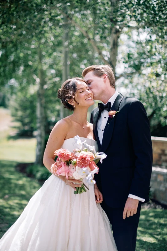 An Heirloom Mountain Wedding Abloom with Pastel Wildflowers
