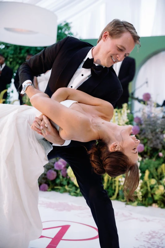 An Heirloom Mountain Wedding Abloom with Pastel Wildflowers