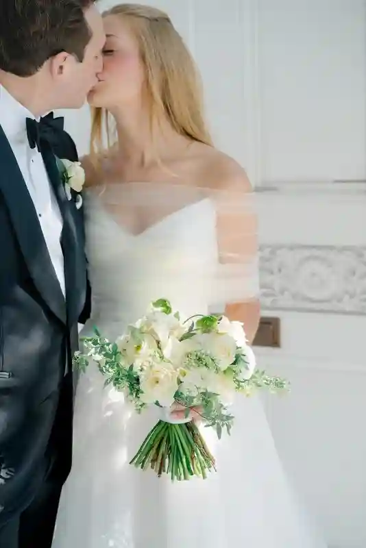 A Classic Wedding for Allison and Dom
