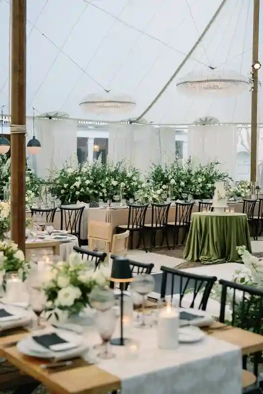 A Classic Wedding for Allison and Dom