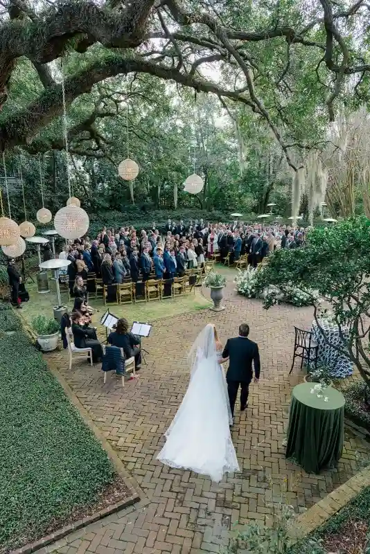 A Classic Wedding for Allison and Dom