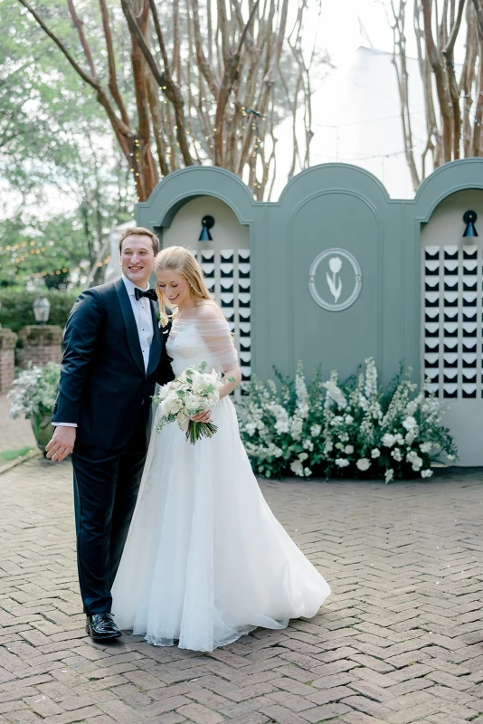 A Classic Wedding for Allison and Dom