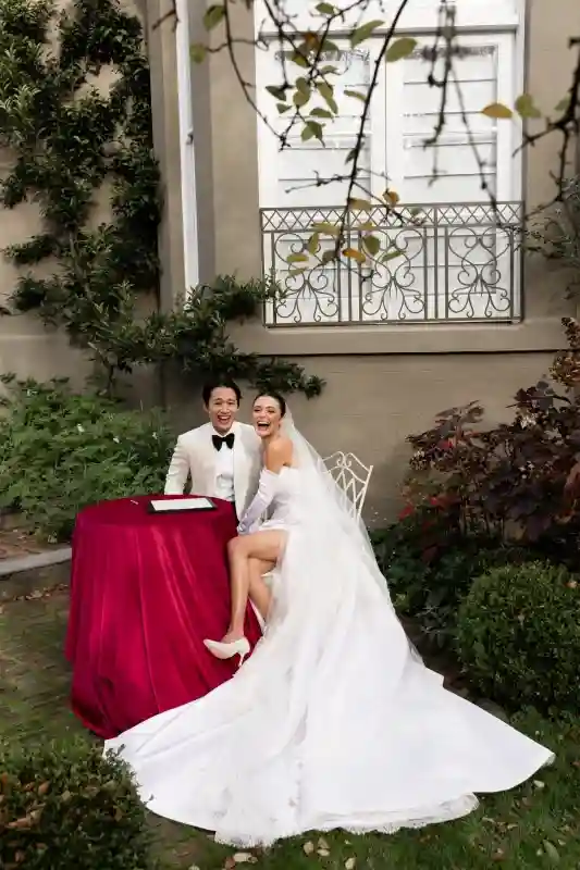 A Bold Wedding for Amanda and Adriel