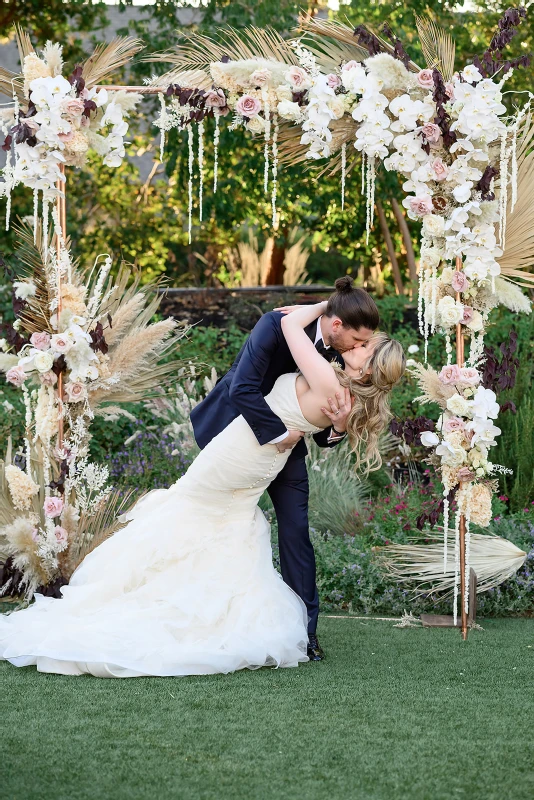 An Outdoor Wedding for Amanda and Brandon