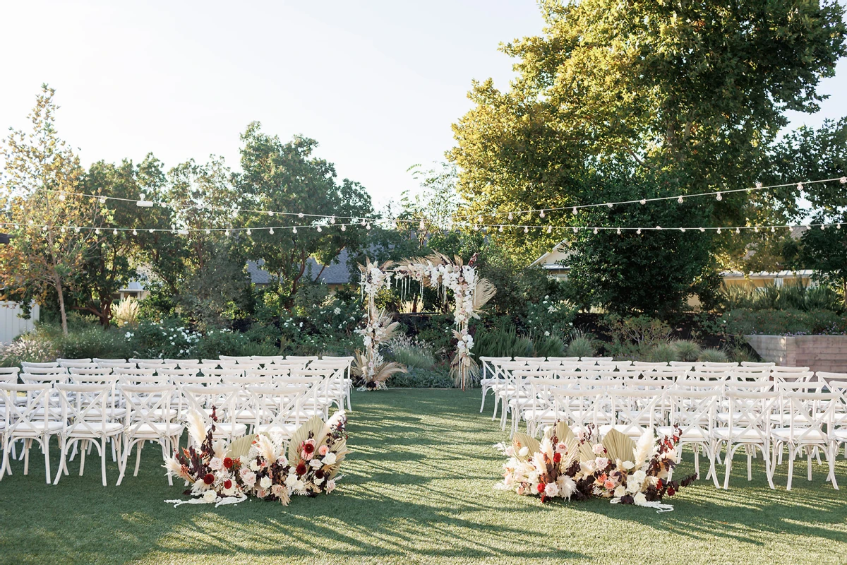 An Outdoor Wedding for Amanda and Brandon