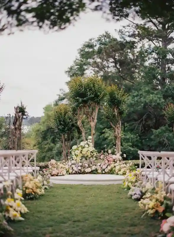 A Garden Wedding for Amanda and John