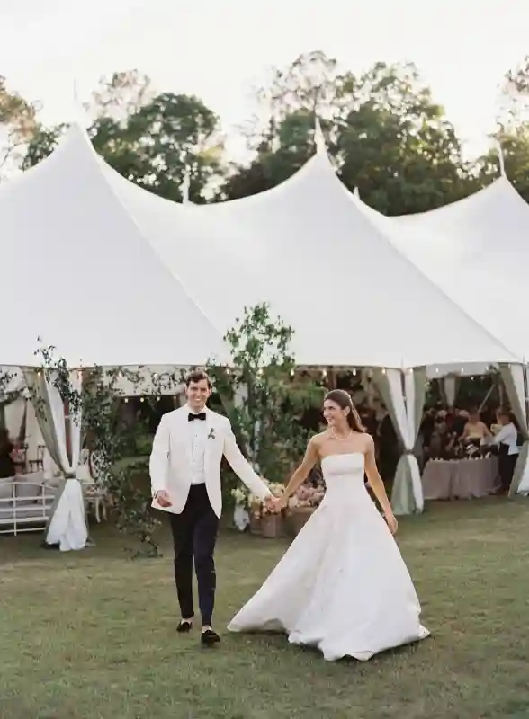 A Garden Wedding for Amanda and John