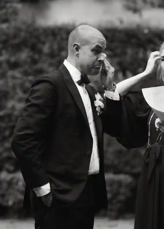 An Estate Wedding for Amanda and Mike