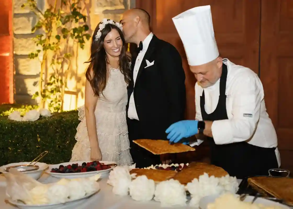 An Estate Wedding for Amanda and Mike